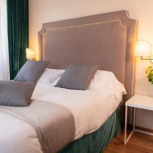 Viscardo Hotel