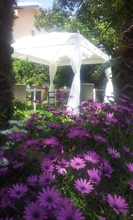 تريكاستانيي Villa Carmen On Etna 3*,